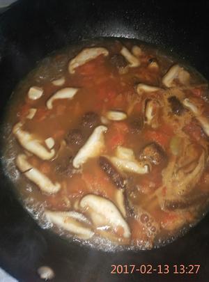 西红柿牛肉丸子汤的做法 步骤2