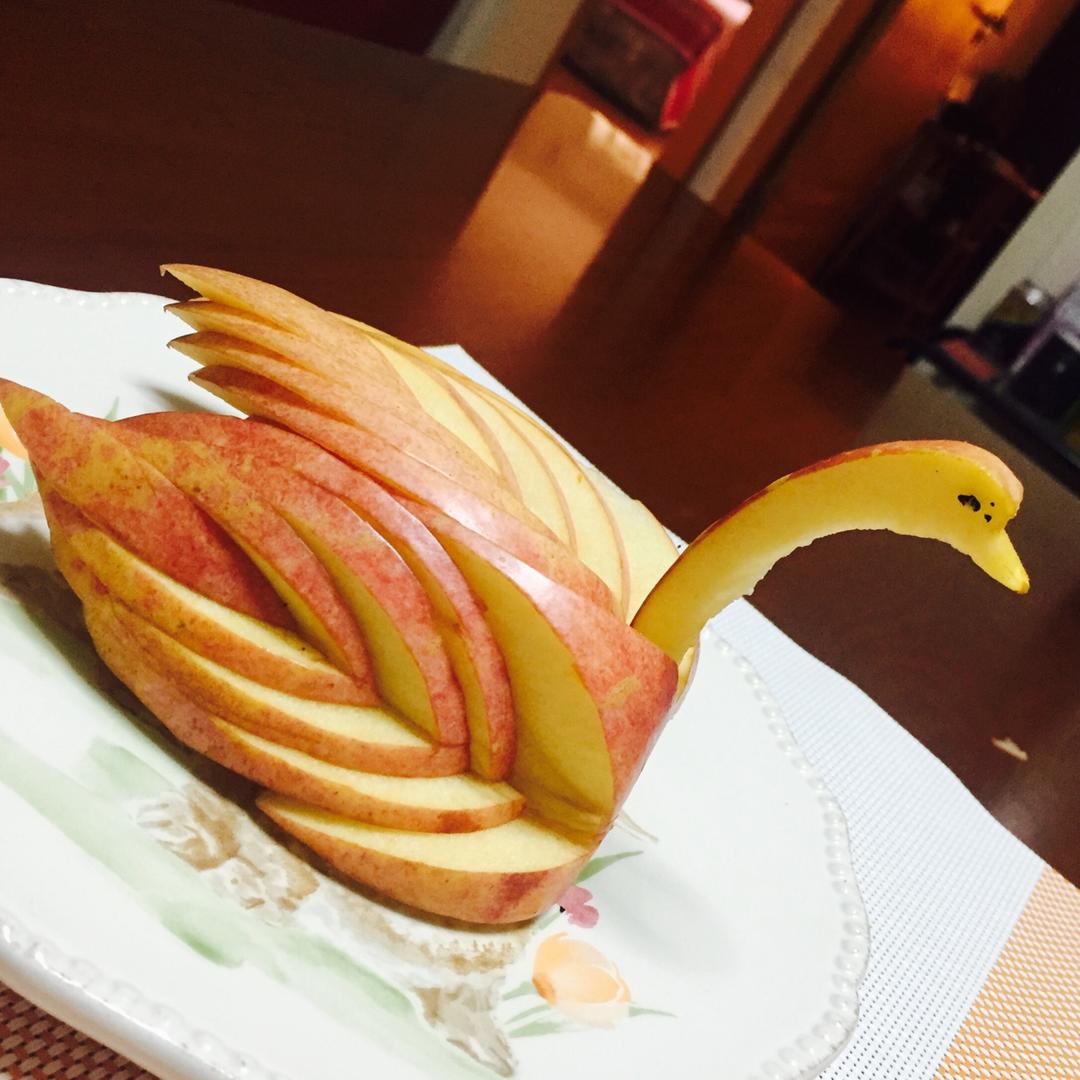 zll60做的苹果天鹅