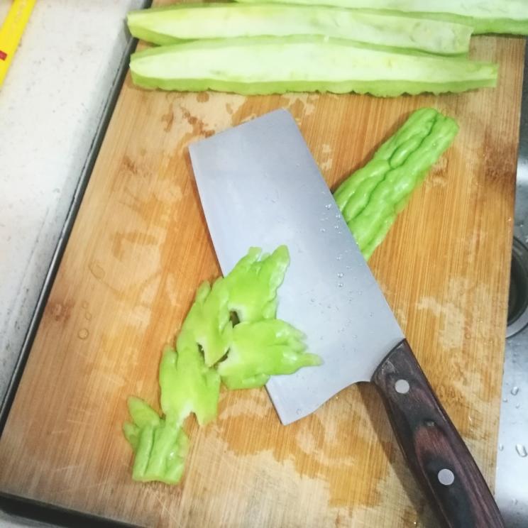 苦瓜片的切法
