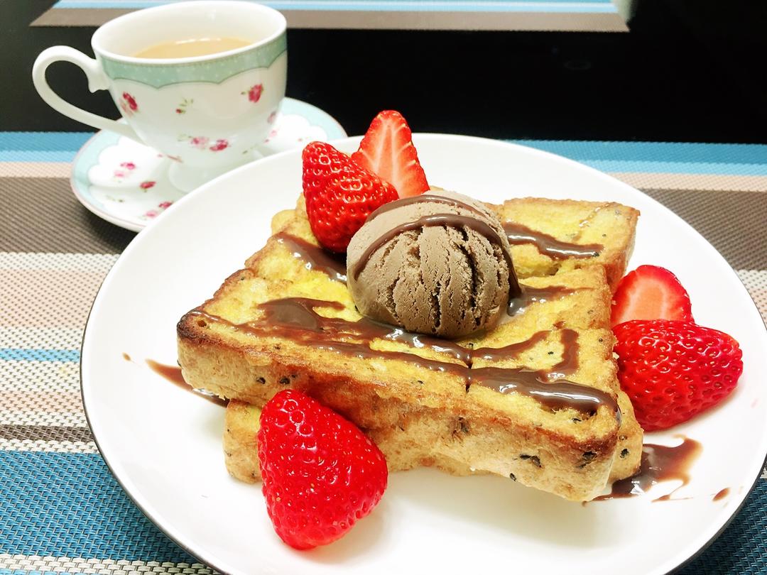 面包诱惑 / 冰淇淋厚多士（快手免烤箱版）