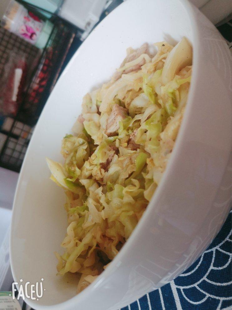 肉炒圆白菜