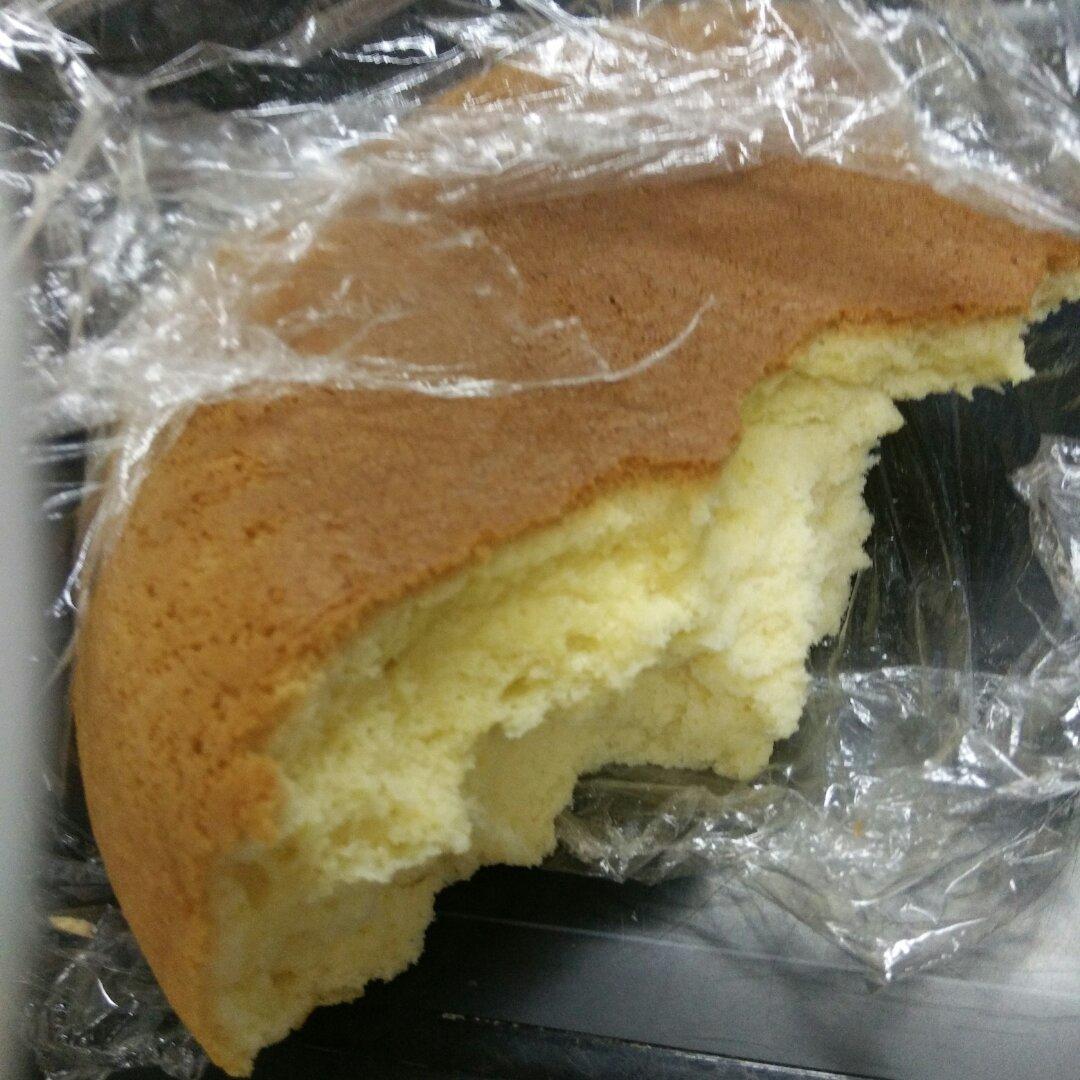 烤箱做蛋糕（戚风蛋糕的做法）