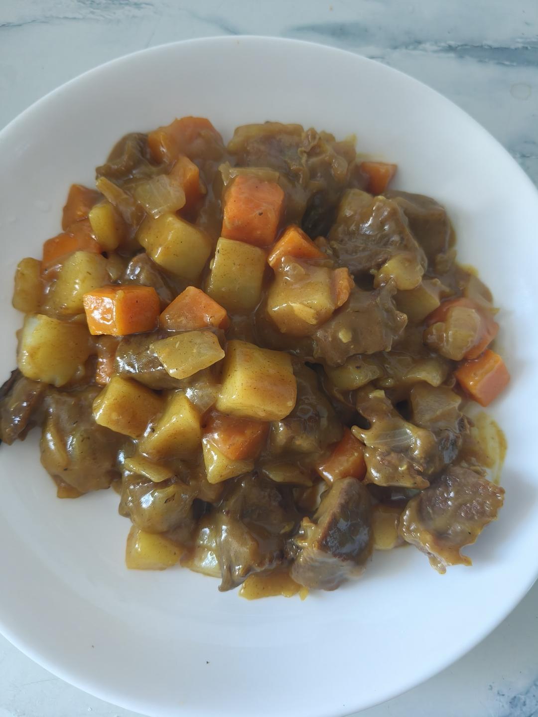 咖喱土豆烧牛肉