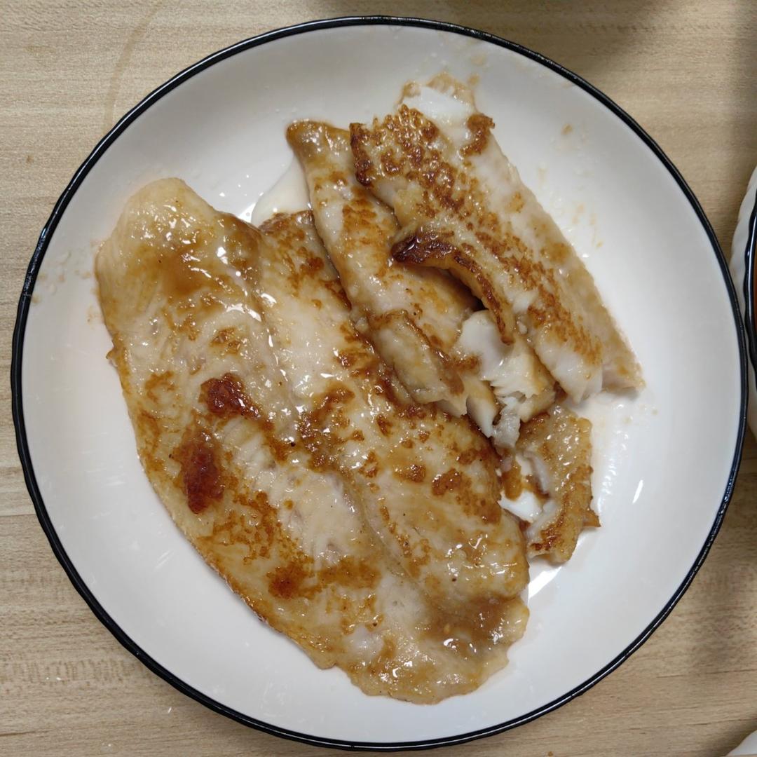 香煎巴沙鱼（龙利鱼）