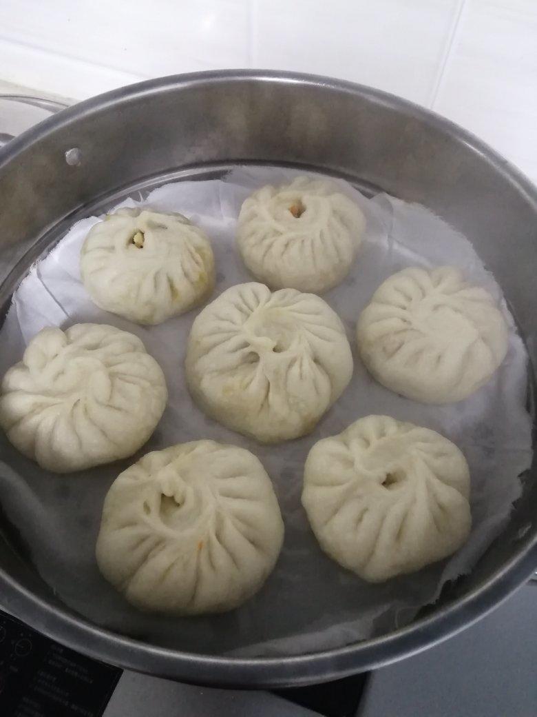 胡萝卜木耳鸡蛋素包子