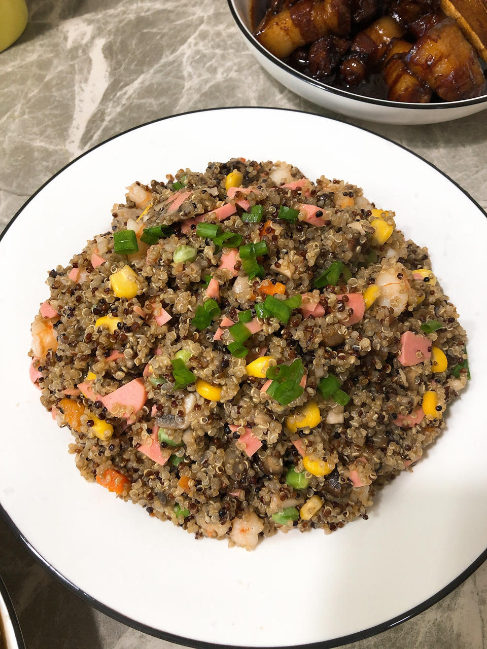 吃出人鱼线的藜麦鲜虾炒饭