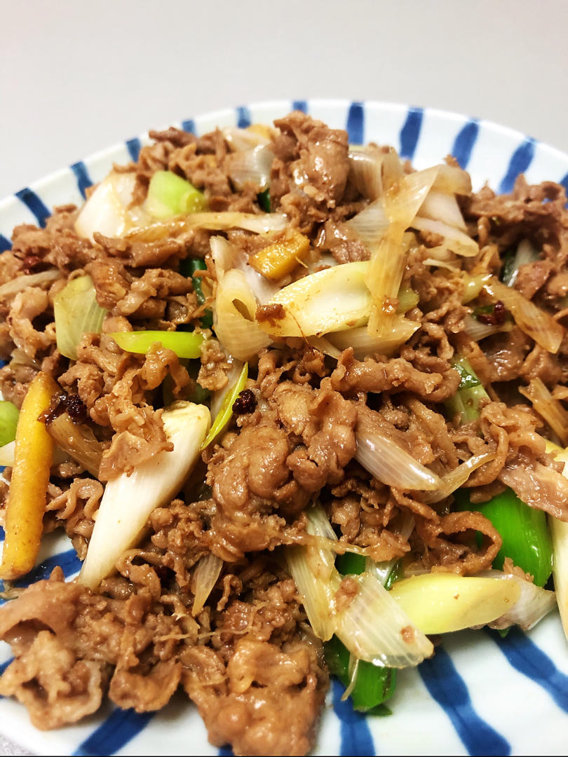 炒了20多年的葱爆羊肉