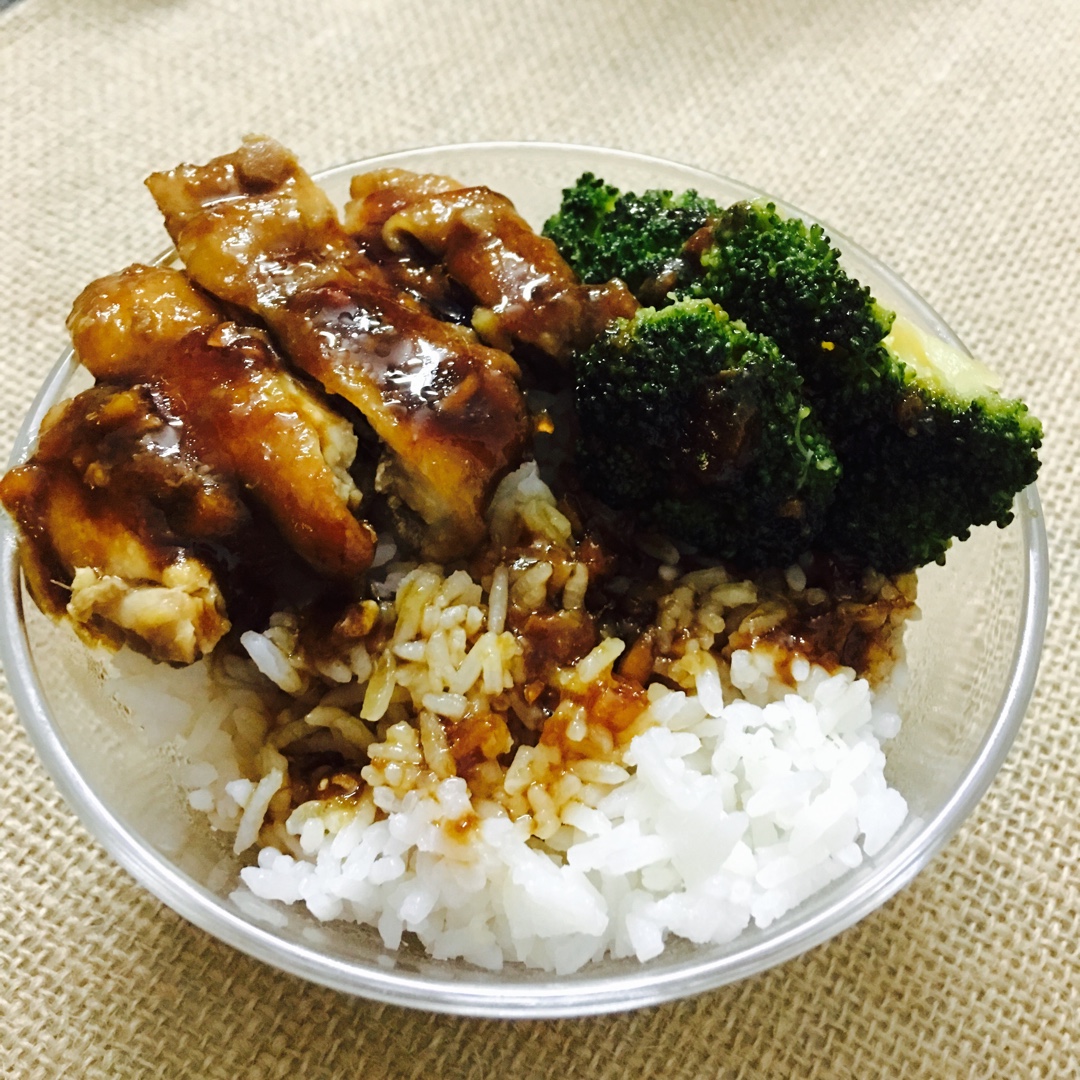 照烧鸡腿饭
