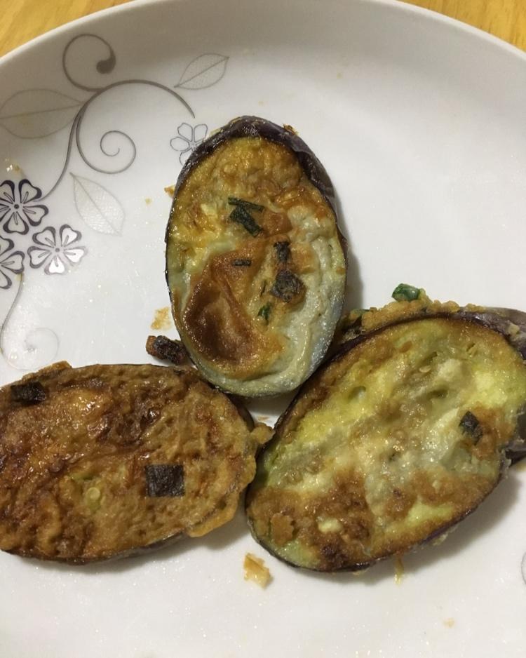 少油的蛋香煎茄子片