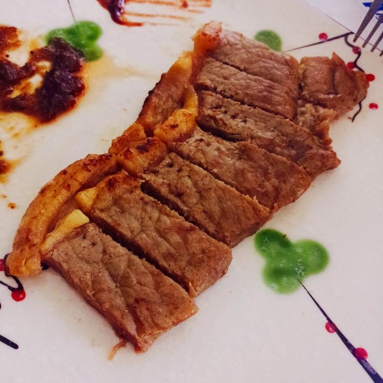 香煎西冷牛排