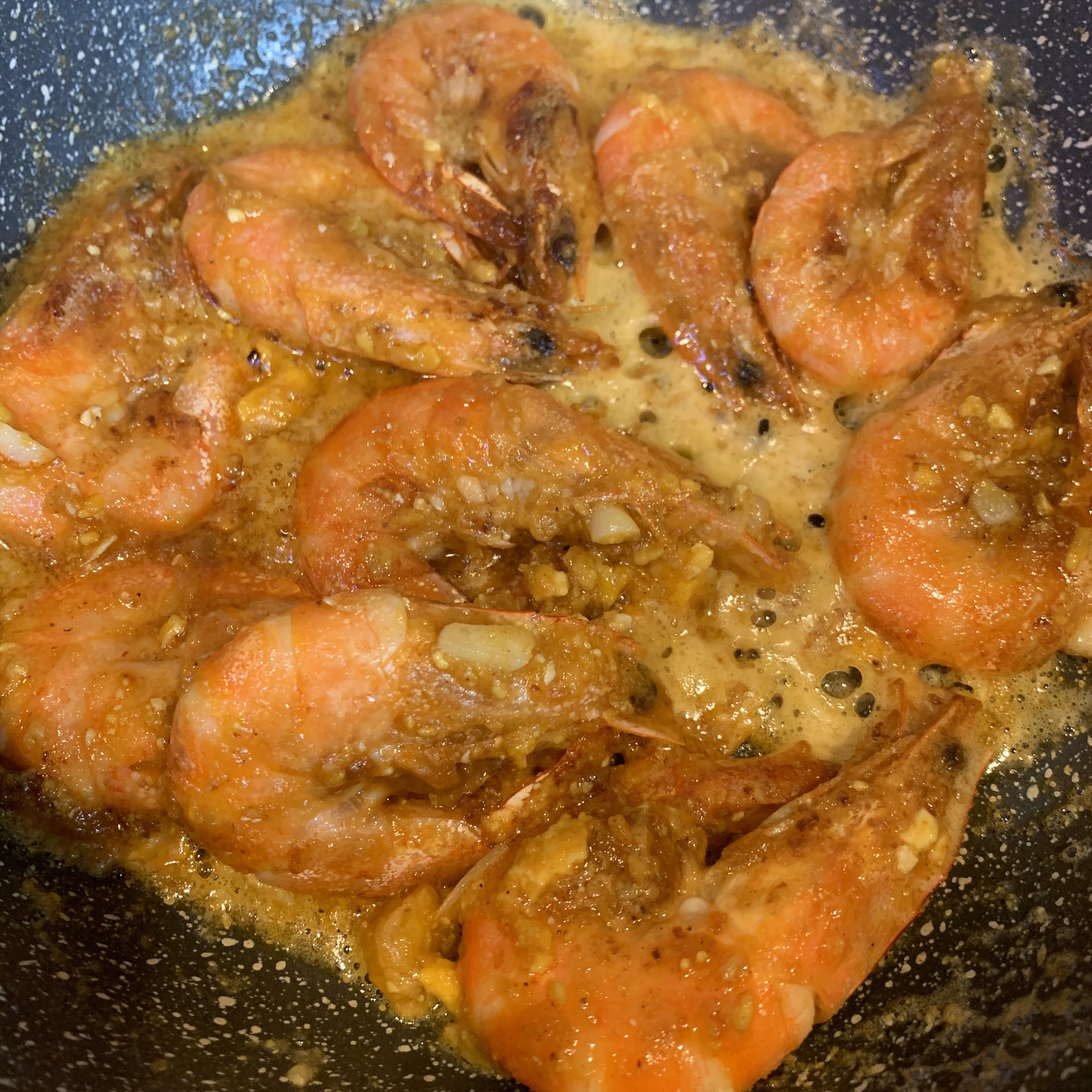 咸蛋黄焗大虾的做法