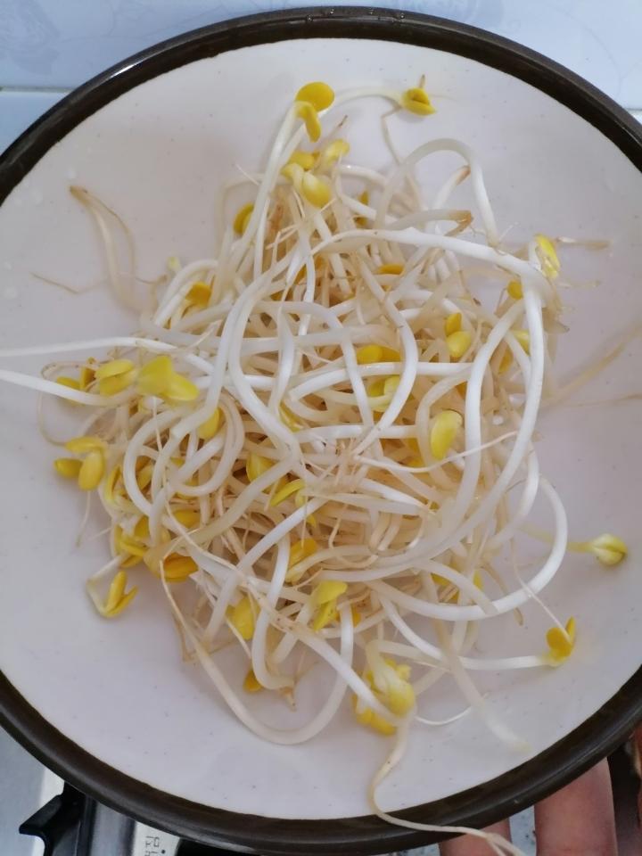 韩式【黄豆芽鱼饼汤】简单快手