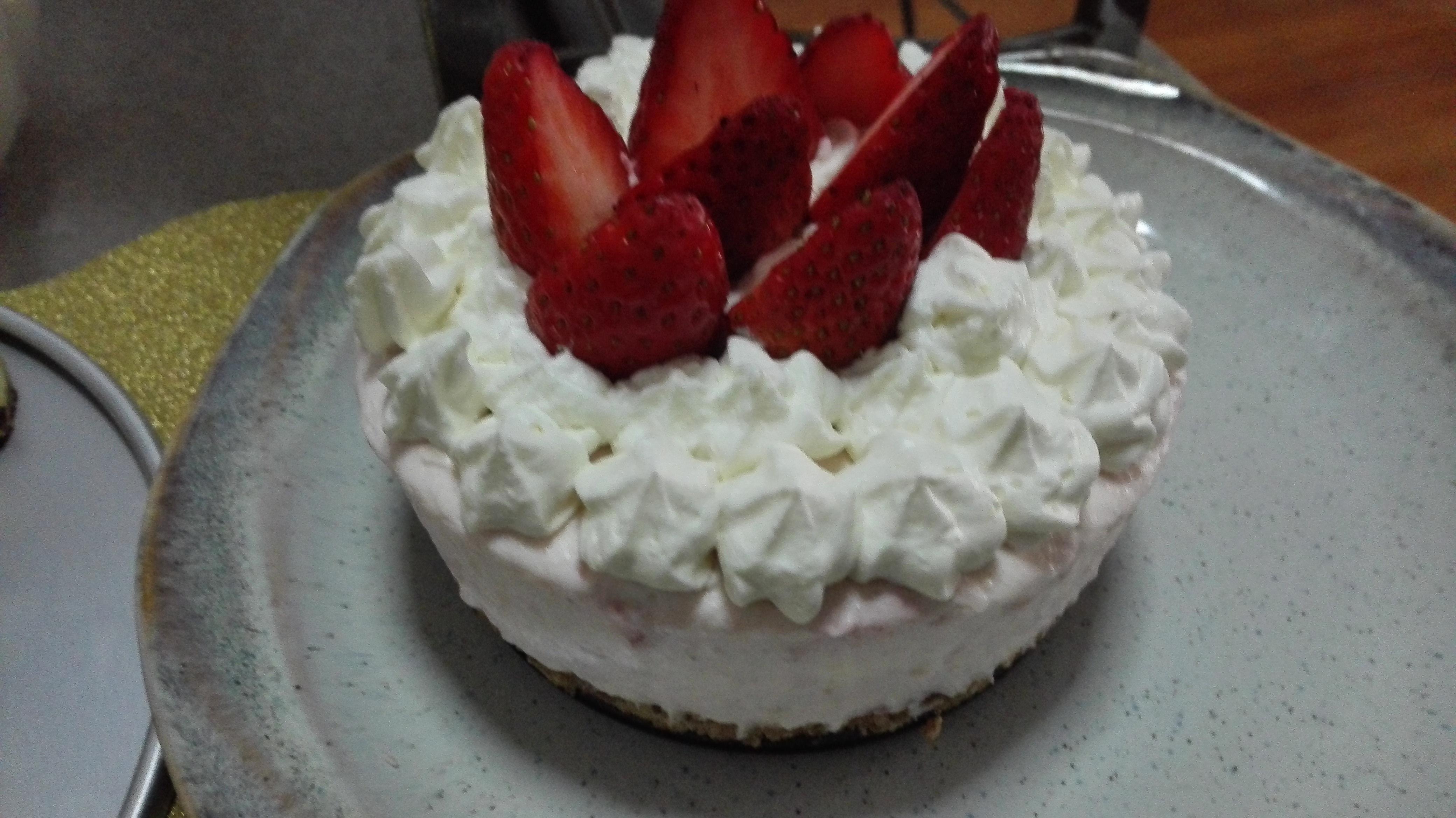 低热量草莓芝士酸奶蛋糕（免烤四寸）的做法 步骤7