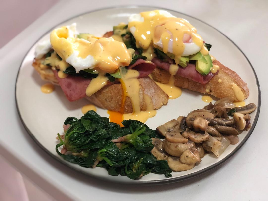 百分百成功的班尼迪克蛋 Benedict（水波蛋+荷兰酱）