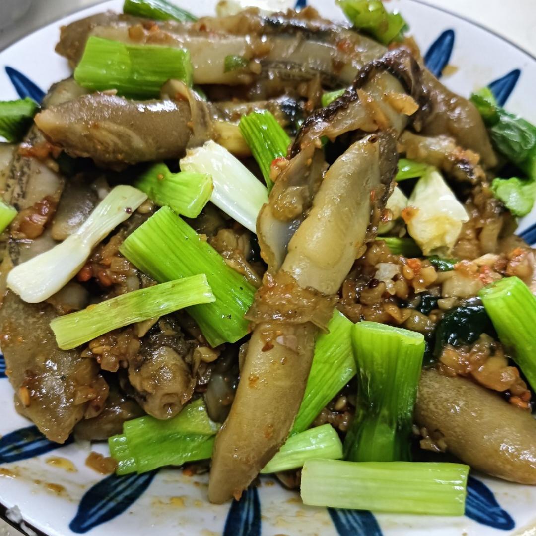 巨好吃---蒜蓉蛏子肉