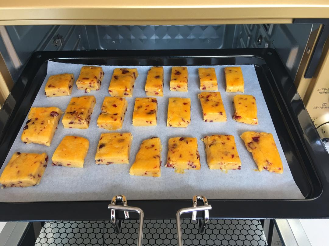 蔓越莓(葡萄)奶酥  适合给孩子的少糖配方😉