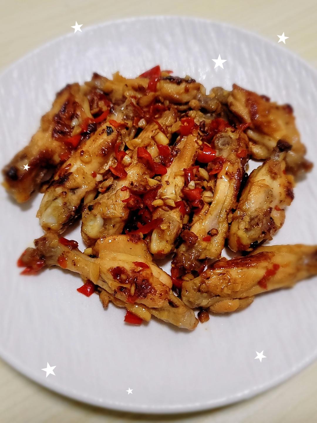 小煎蒜香鸡翅的做法