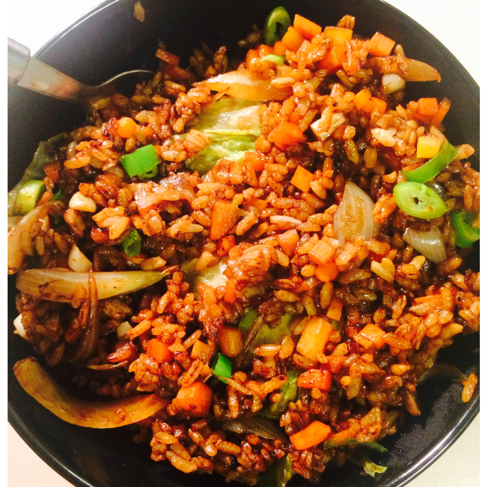 据说是 正宗酱油炒饭