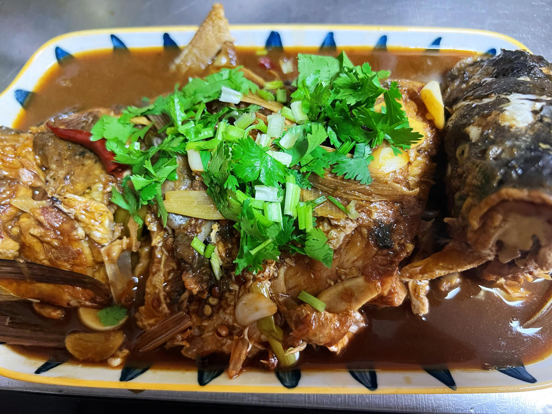 红烧鲤鱼