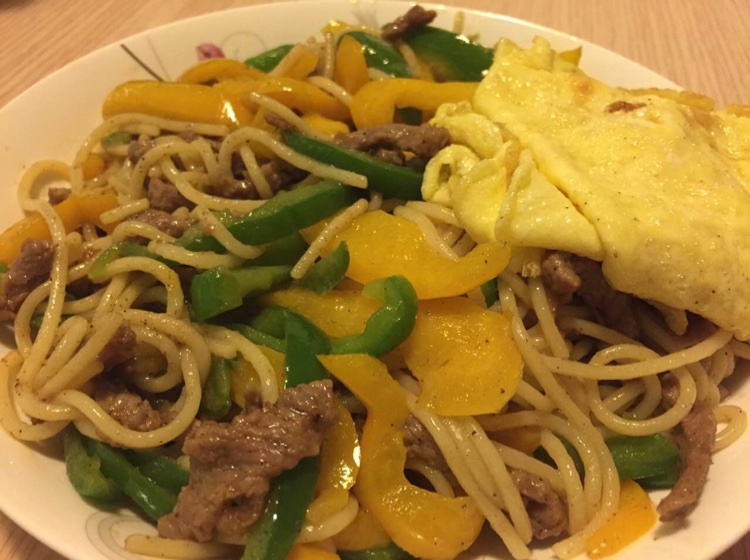 黑椒牛肉炒意大利面