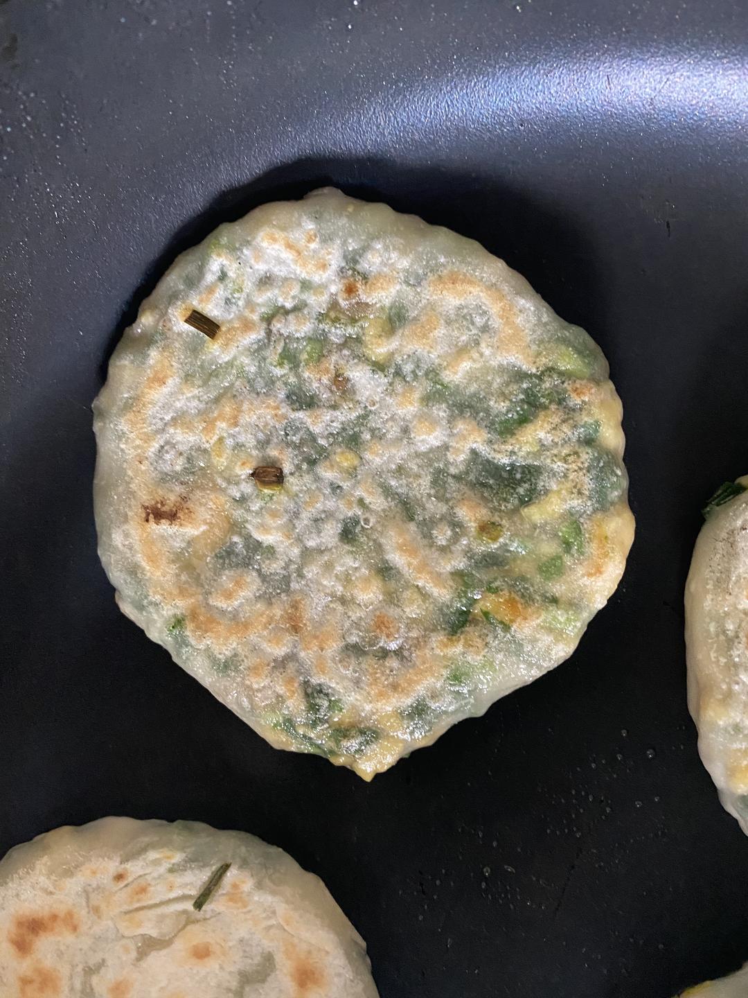 韭菜煎饼的做法