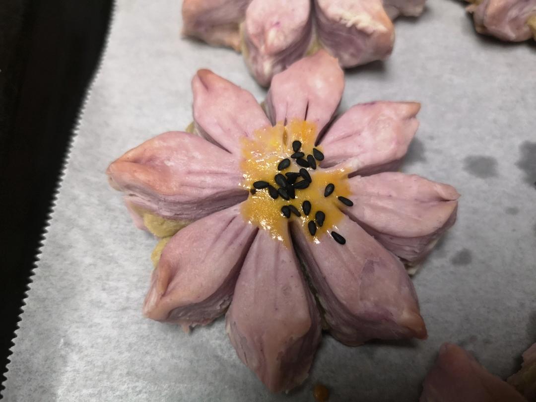 为春天🌿而生的菊花酥