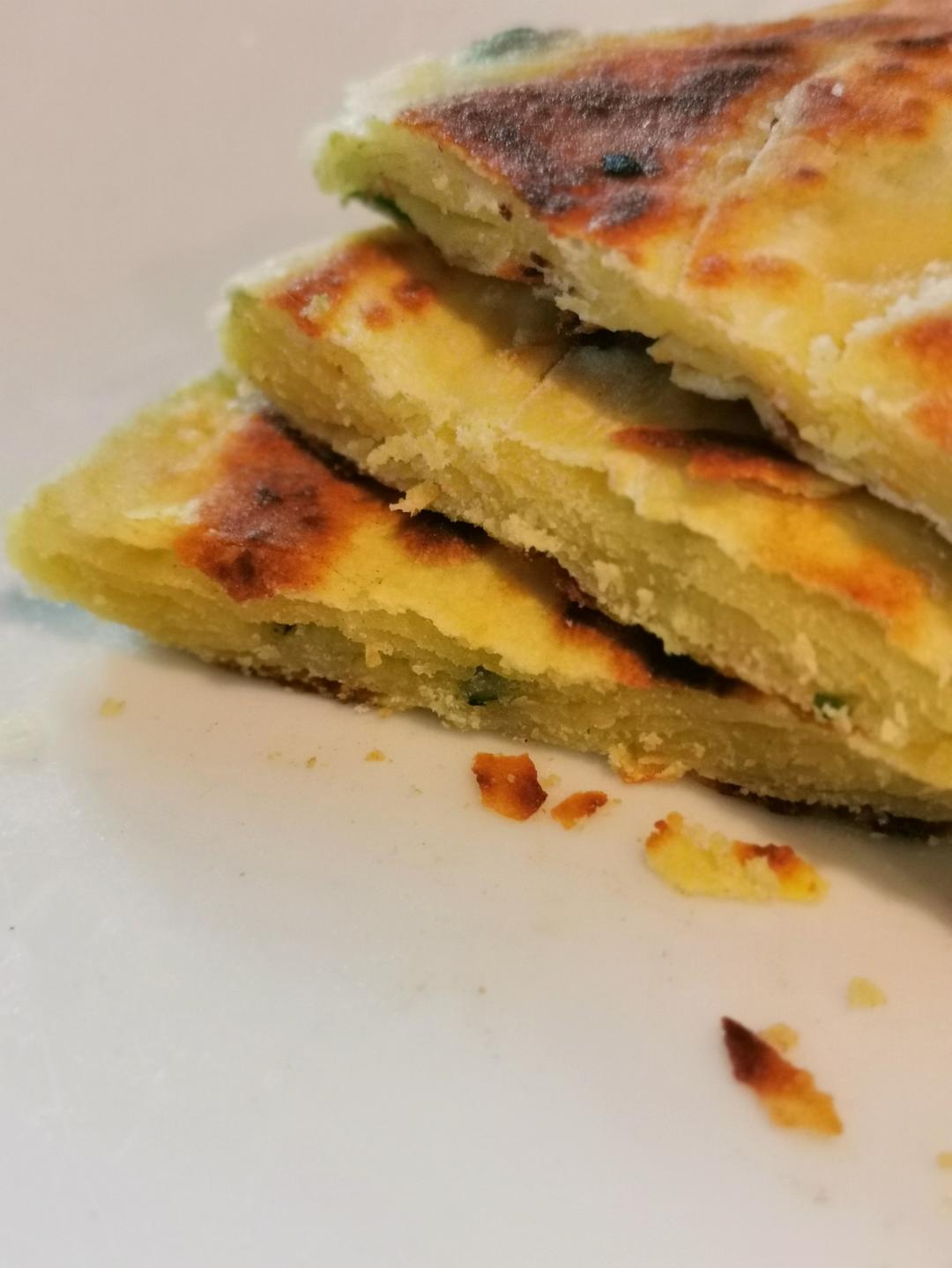 家常葱油饼 柔软多层 凉了也不硬 附细节视频详解