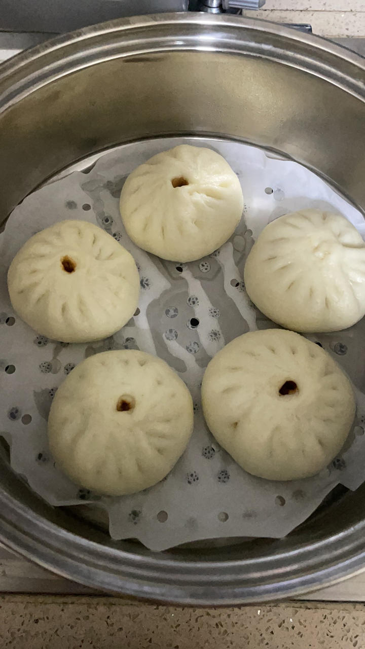 洋葱酱肉丁包子