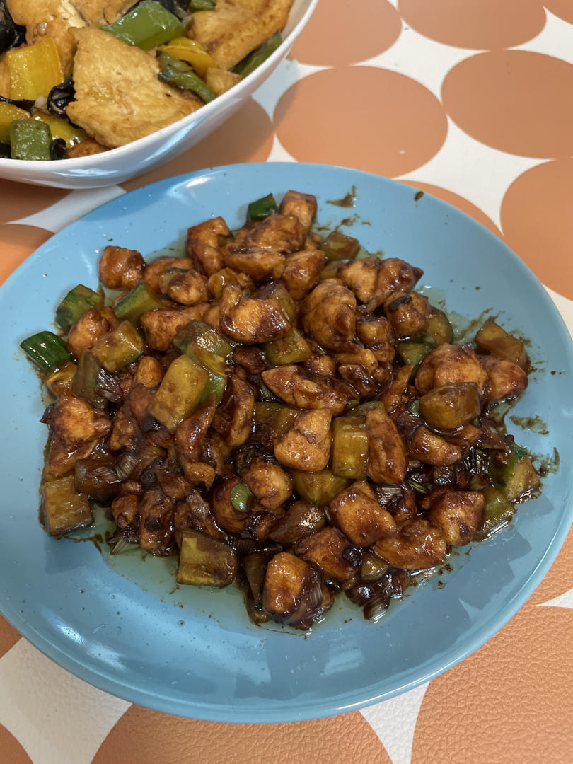 酱爆鸡丁