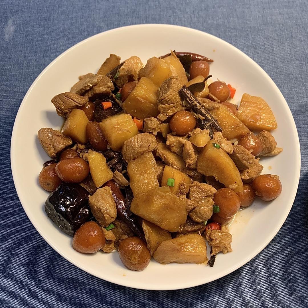胡萝卜炖羊腿
