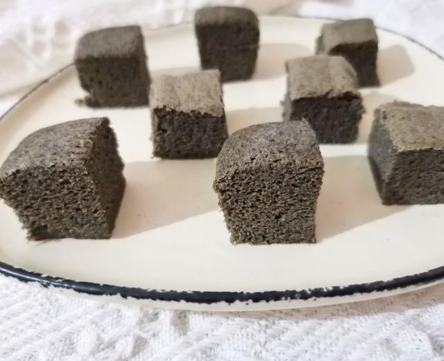 黑芝麻山药蒸糕 黑芝麻山药蒸糕