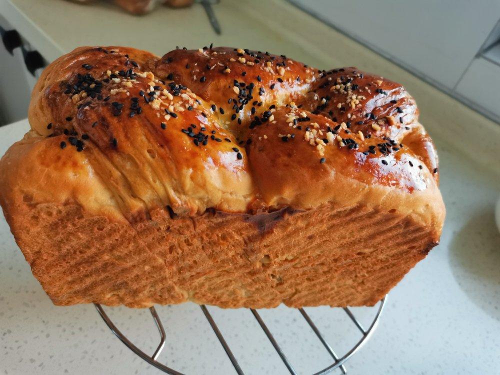 双重拉丝的红糖麻薯吐司