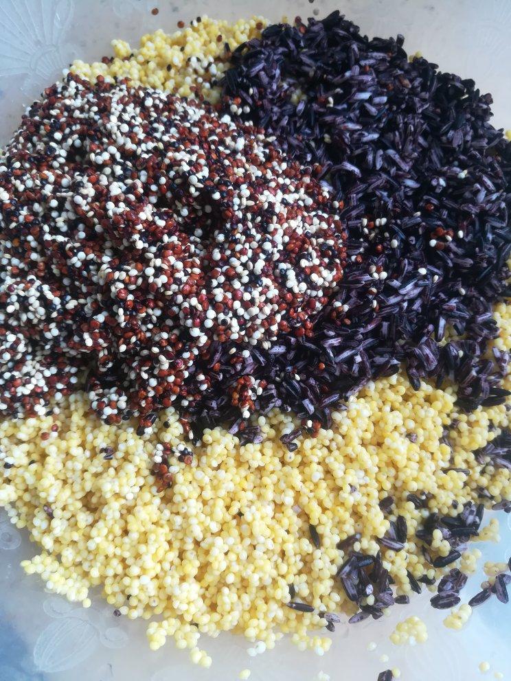 藜麦 大黄米 蜜枣粽子