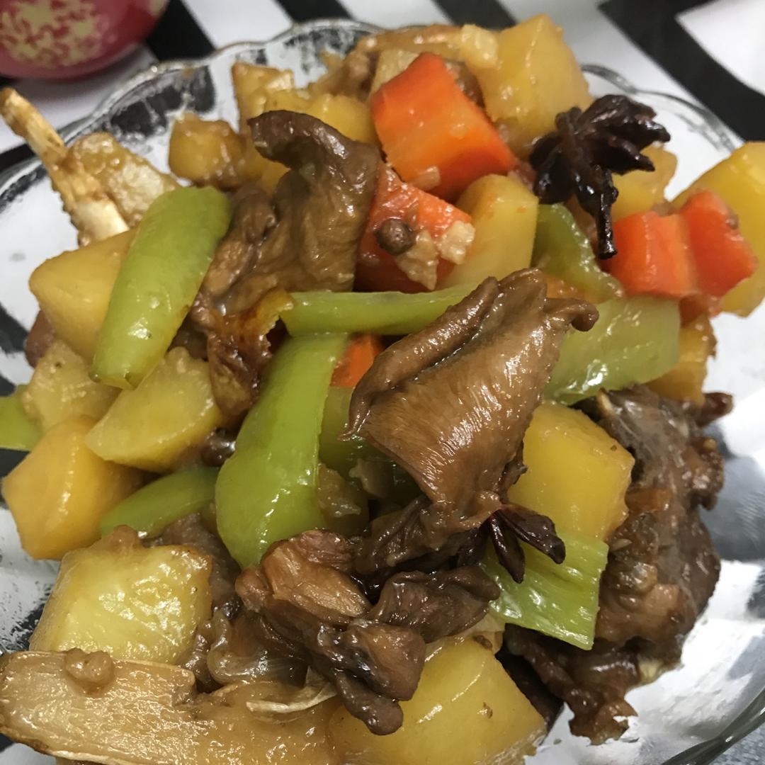 土豆炖排骨