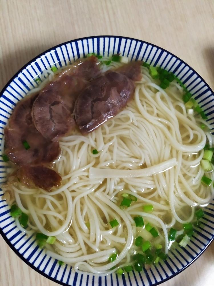 简单快手好吃的汤面（阳春面）的做法