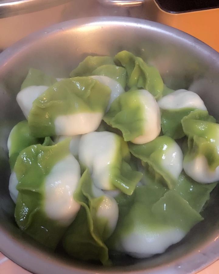 双色饺子皮带馅的做法