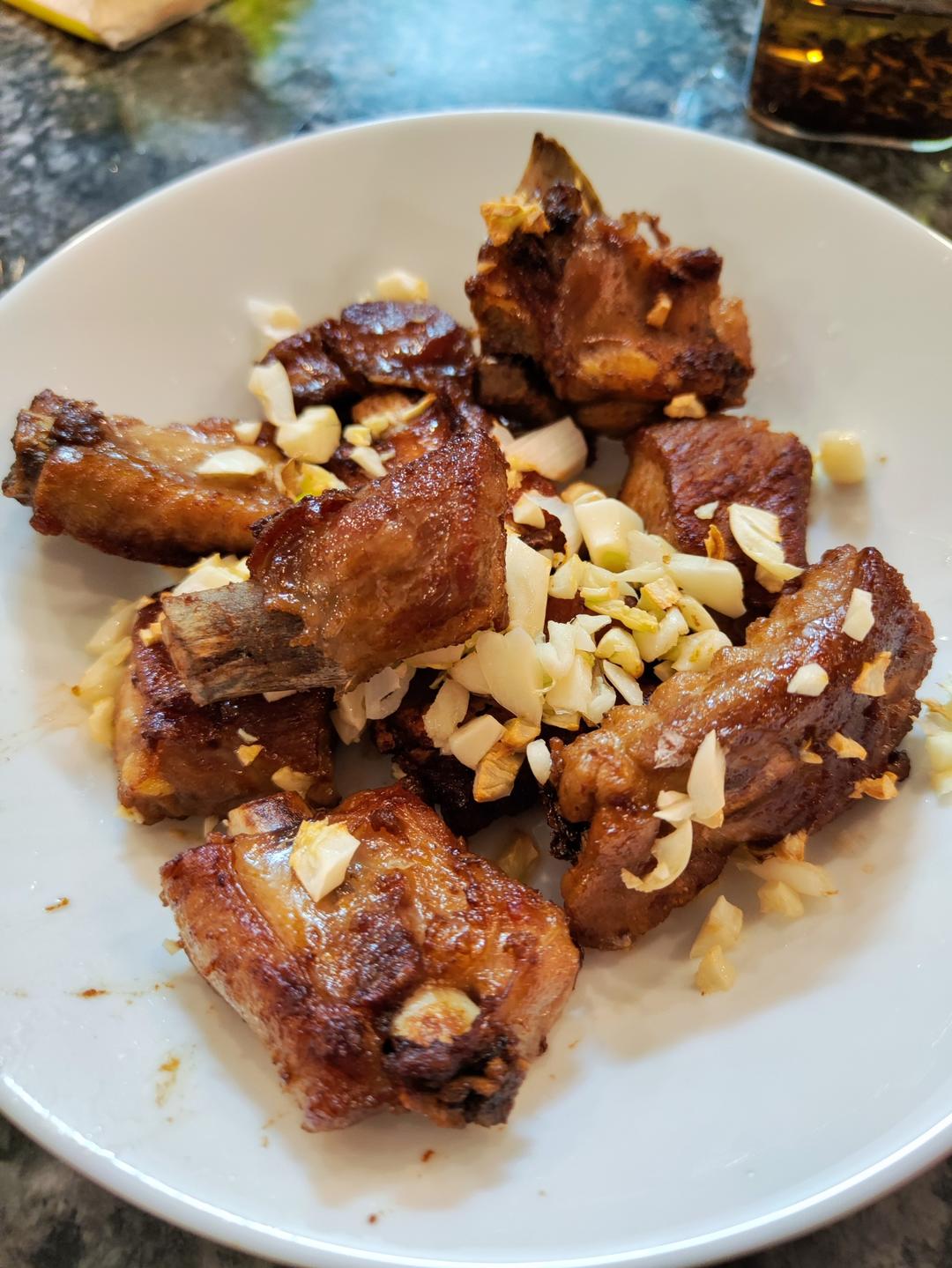 不会失手的蒜香排骨（空气炸锅版）