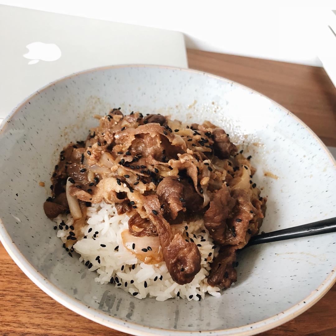 吉野家牛肉饭（牛丼）