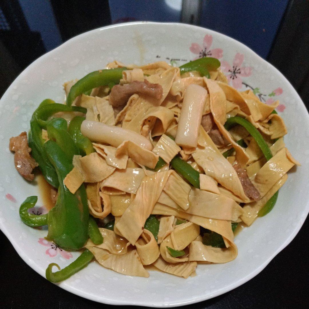 青椒炒豆皮