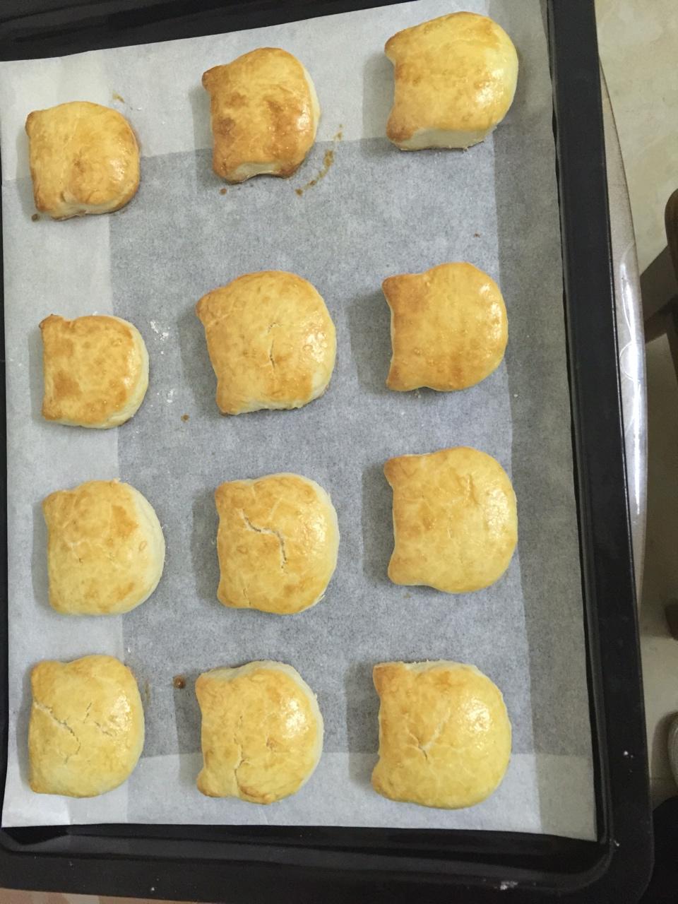 【视频】3分钟 奶油司康Scone(可能是世界上最快手的司康) 消耗淡奶油～