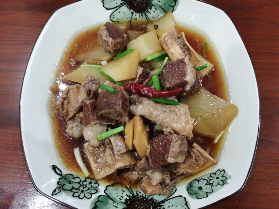 木5721hy2g做的萝卜炖牛腩