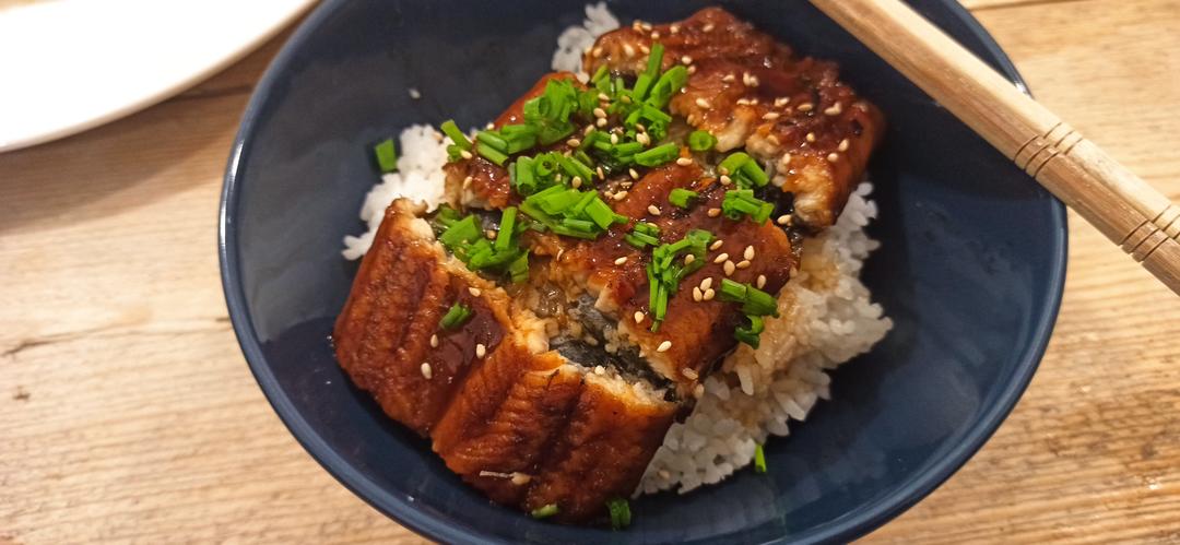 蒲烧鳗鱼饭