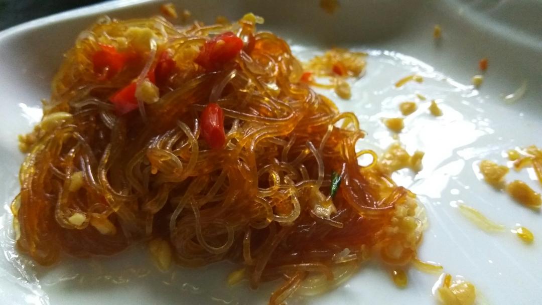 蒜蓉蒸金针菇粉丝（小心上瘾）