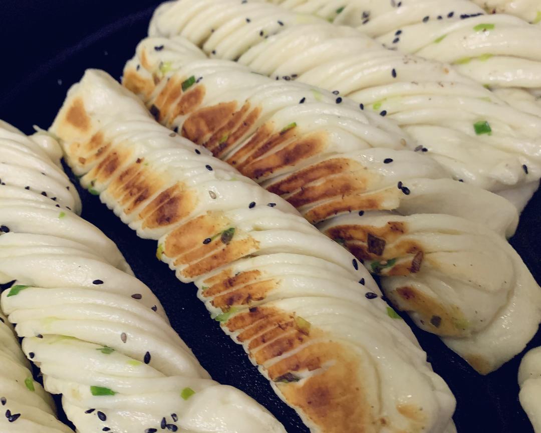 生煎葱油卷子