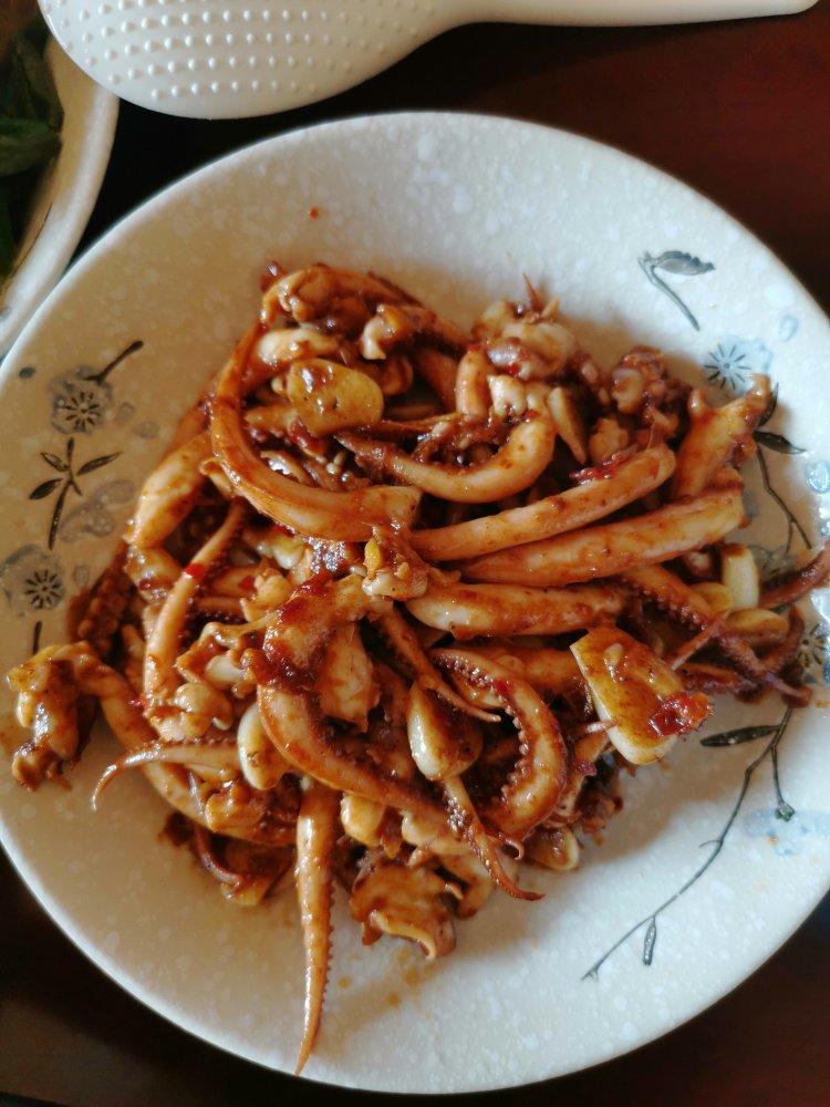 爆炒鱿鱼须