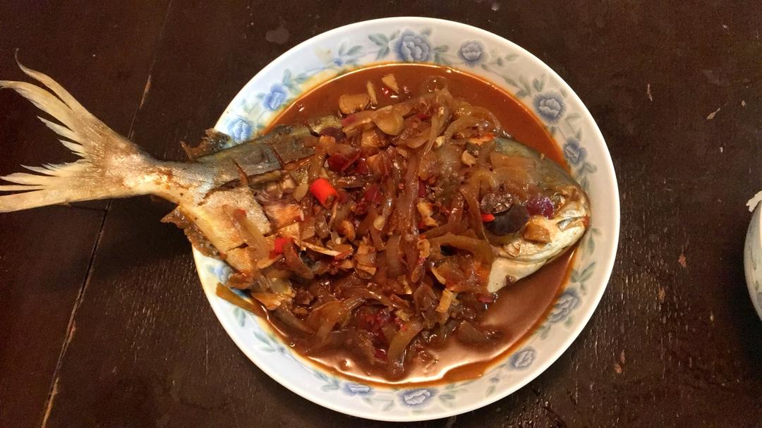 红烧金鲳鱼