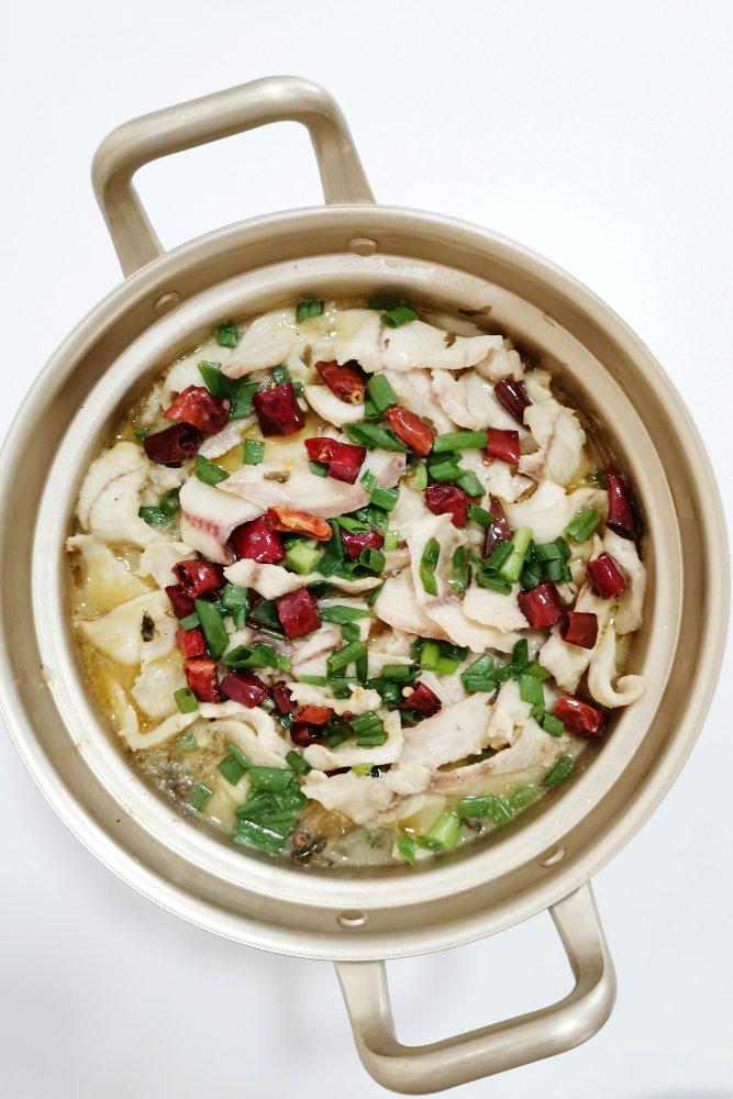 厨师长教你：“酸菜鱼”的传统做法，色香味俱全