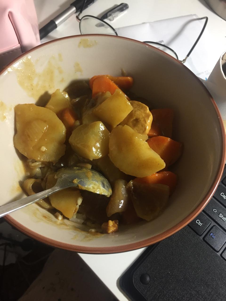 咖喱鸡肉饭