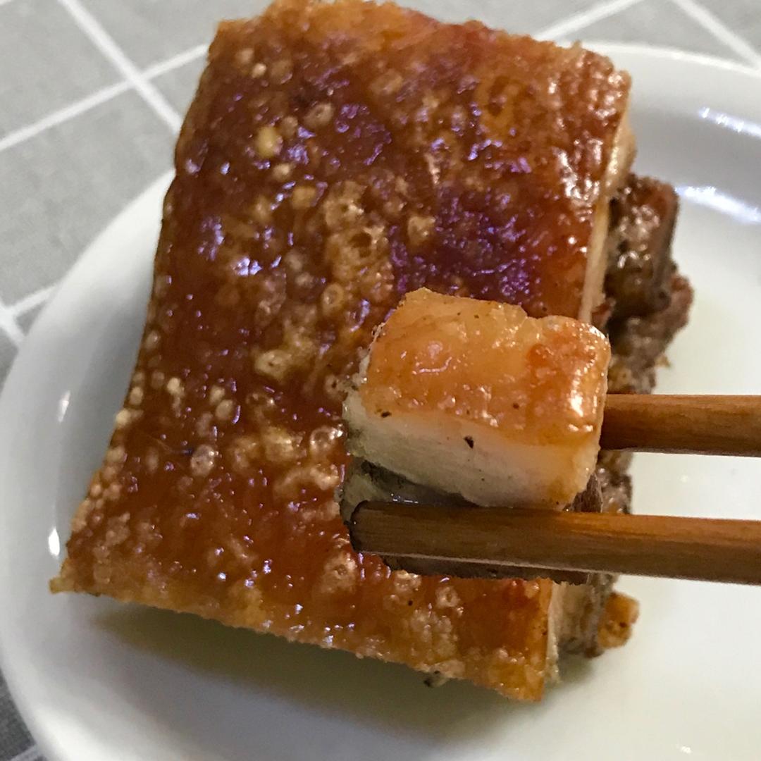 广式脆皮烧肉的做法！