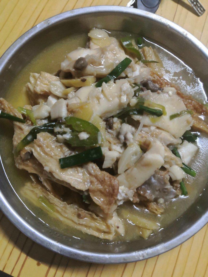 【腐竹炆鱼腩】原来腐竹广东人吃起来口感最妙！